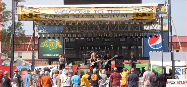 Laurie Morvan Band wows the crowd at Fargo Blues Festival