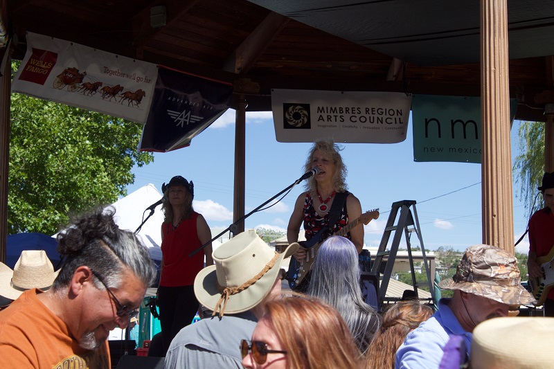 Laurie Morvan Band plays Silver City Blues Festival
